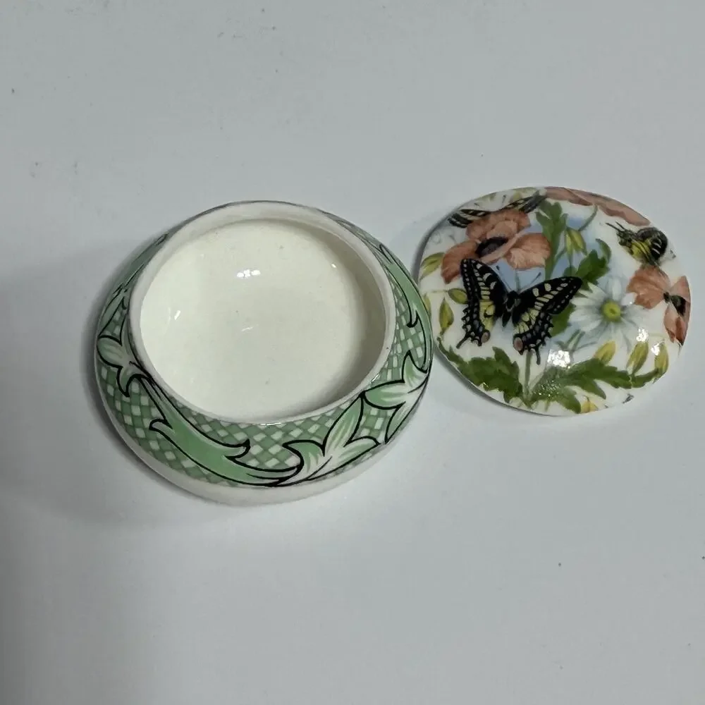 Crownford Round Fine Bone China Miniature Trinket Box Poppies Butterfly 1.75